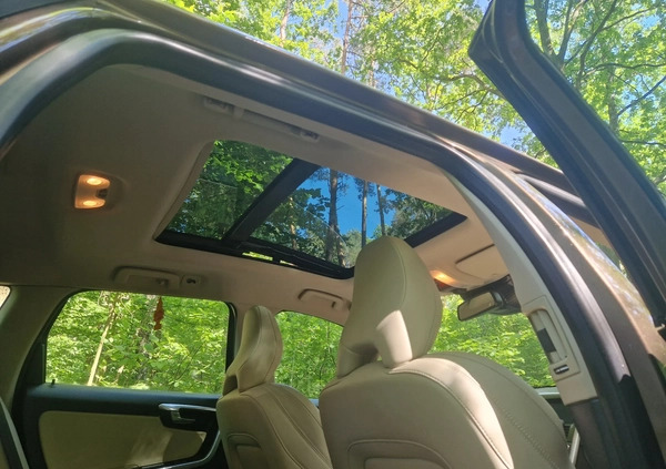Volvo XC 60 cena 88800 przebieg: 124000, rok produkcji 2014 z Warszawa małe 379
